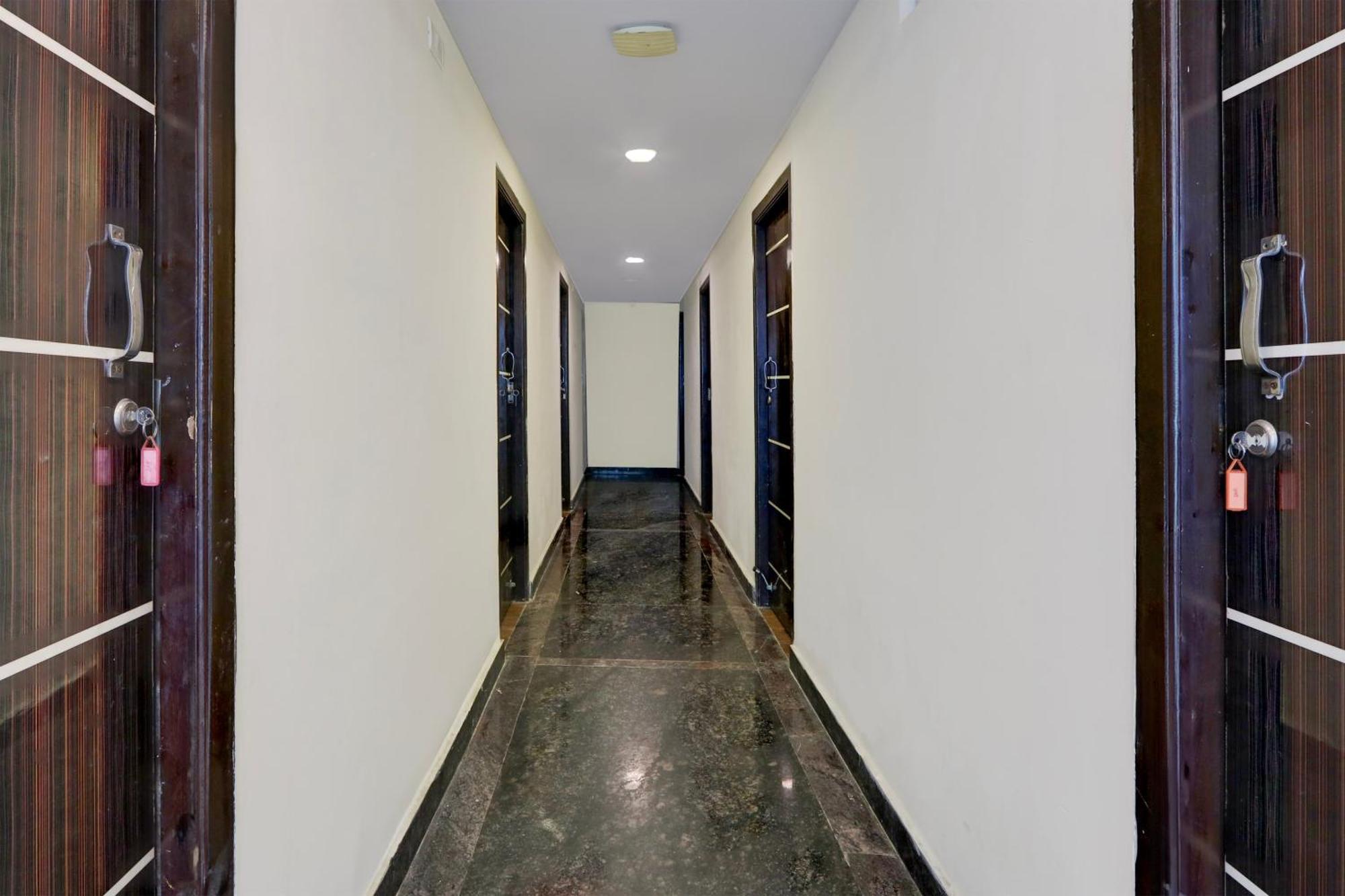 Super Hotel O Boduppal Upal Экстерьер фото